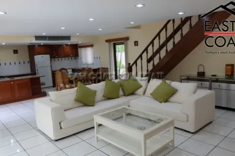 Casa de 3 dormitorios en Pattaya, Tailandia № 213535 - foto 6