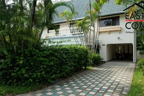 Casa de 3 dormitorios en Pattaya, Tailandia № 213535 - foto 2