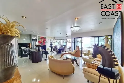 Condominio de 3 dormitorios en Pattaya, Tailandia № 213533 - foto 2