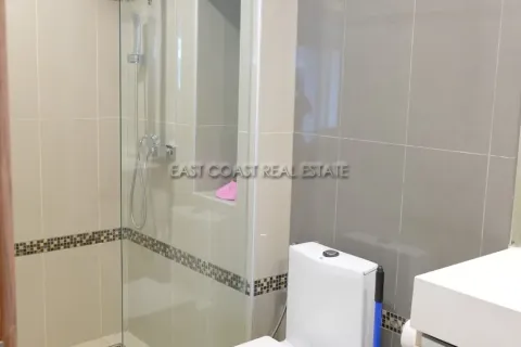Condominio de 2 dormitorios en Jomtien Beach, Pattaya, Tailandia № 213532 - foto 14