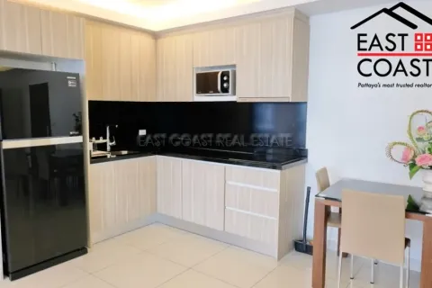 Condominio de 2 dormitorios en Jomtien Beach, Pattaya, Tailandia № 213532 - foto 10