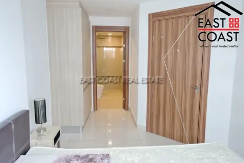 Condominio de 2 dormitorios en Jomtien Beach, Pattaya, Tailandia № 213532 - foto 19