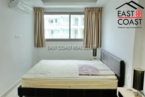 Condominio de 2 dormitorios en Jomtien Beach, Pattaya, Tailandia № 213532 - foto 18