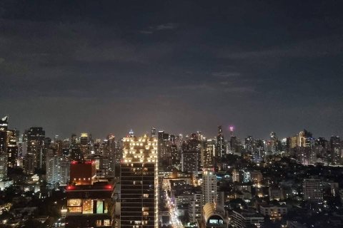 Condo in Bangkok, Thailand, 3 bedrooms  № 175562 - photo 16