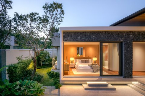 House in Bang Tao, Thailand 3 bedrooms № 75507 - photo 16