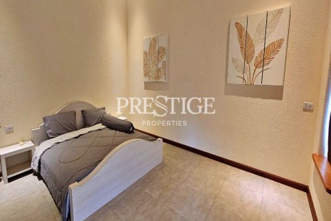 House in Pattaya, Thailand 5 bedrooms № 198589 - photo 13