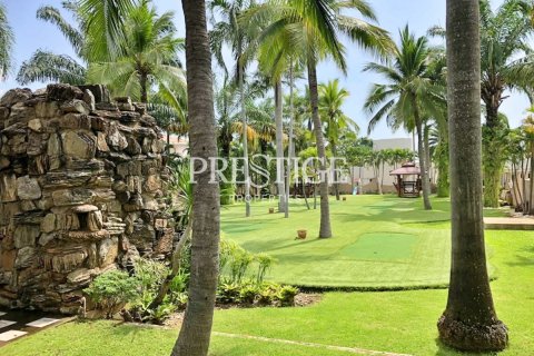 House in Pattaya, Thailand 5 bedrooms № 198589 - photo 20