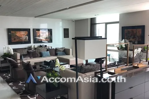 Condo à Bang Rak, Bangkok, Thaïlande, 2 chambres  № 217350