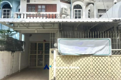 Maison à Yan Nawa, Bangkok, Thaïlande 4 chambres № 217207