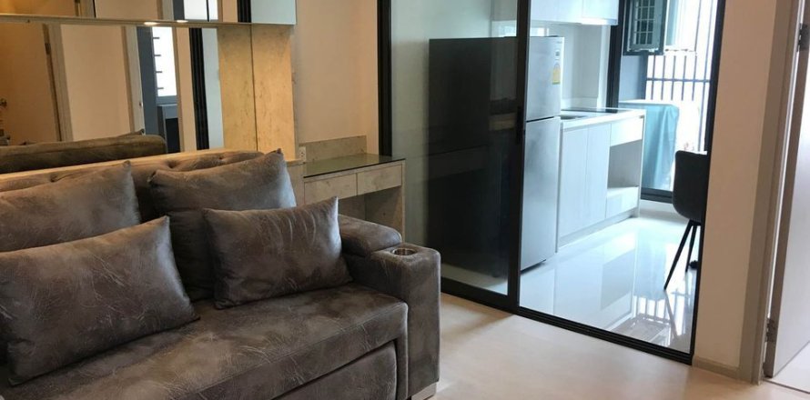 Студия в кондо в Клонг Тоэй, Бангкок, Таиланд № 150110