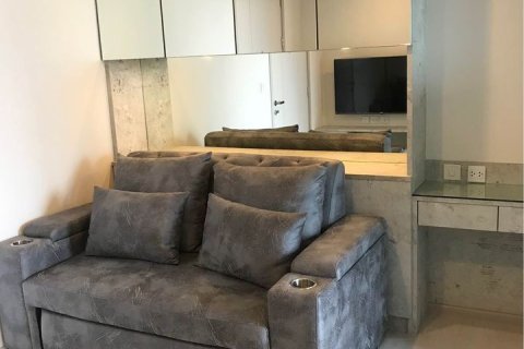 Студия в кондо в Клонг Тоэй, Бангкок, Таиланд № 150110 - фото 8