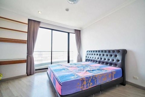 Кондоминиум с 2 спальнями в Банг-Кхо-Лаеме, Бангкок, Таиланд № 150109 - фото 2