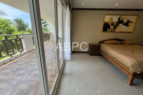 Condominio de 2 dormitorios en Jomtien Beach, Pattaya, Tailandia № 210608 - foto 8