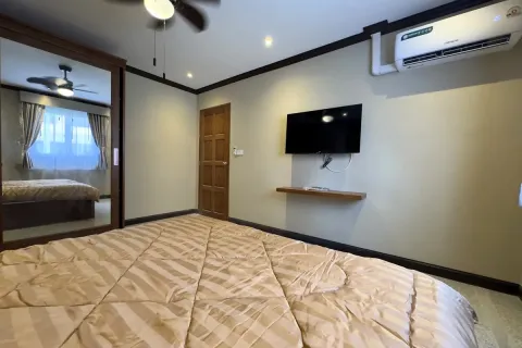 Condominio de 2 dormitorios en Jomtien Beach, Pattaya, Tailandia № 210608 - foto 29