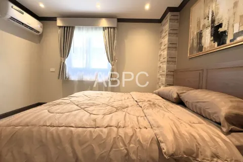 Condominio de 2 dormitorios en Jomtien Beach, Pattaya, Tailandia № 210608 - foto 13