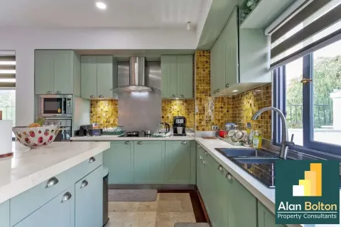 House in Pattaya, Thailand 5 bedrooms № 210607 - photo 19