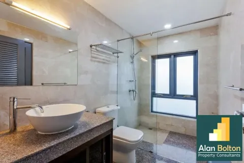House in Pattaya, Thailand 5 bedrooms № 210607 - photo 14