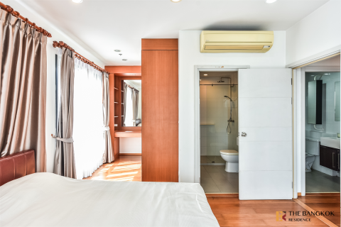 Condo in Bangkok, Thailand, 2 bedrooms  № 199793 - photo 5