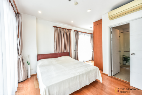 Condo in Bangkok, Thailand, 2 bedrooms  № 199793 - photo 7