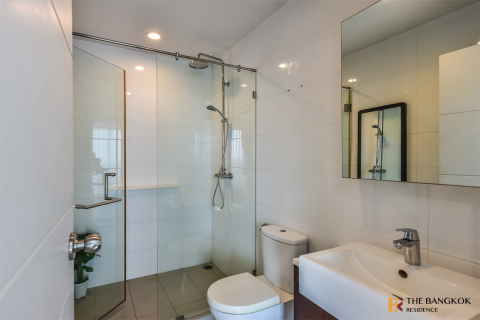 Condo in Bangkok, Thailand, 2 bedrooms  № 199793 - photo 6