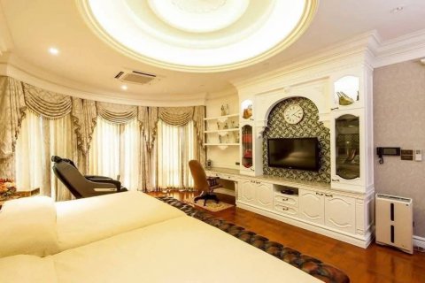 Villa in Din Daeng, Bangkok, Thailand 5 bedrooms № 142851 - photo 7