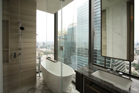 Кондоминиум с 2 спальнями в Патхум Ване, Бангкок, Таиланд № 149707 - фото 4