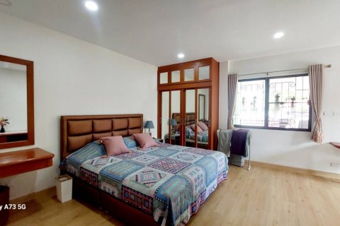 House in Pattaya, Thailand 3 bedrooms № 152477 - photo 15