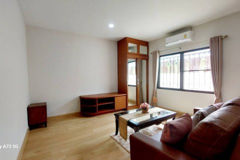 House in Pattaya, Thailand 3 bedrooms № 152477 - photo 14