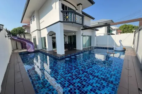 Casa de 7 dormitorios en Jomtien Beach, Pattaya, Tailandia № 211979 - foto 28