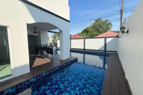 Casa de 7 dormitorios en Jomtien Beach, Pattaya, Tailandia № 211979 - foto 30
