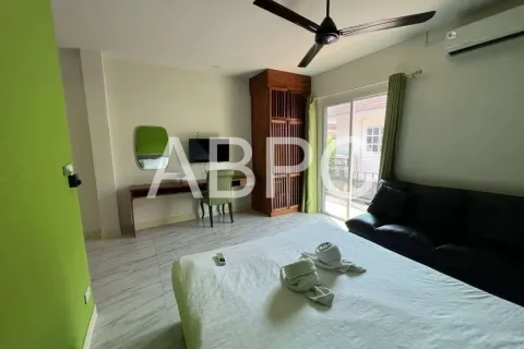 Casa de 7 dormitorios en Jomtien Beach, Pattaya, Tailandia № 211979 - foto 7