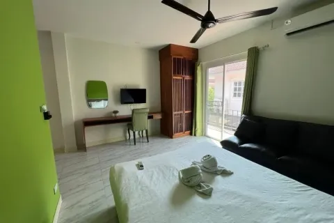 Casa de 7 dormitorios en Jomtien Beach, Pattaya, Tailandia № 211979 - foto 24