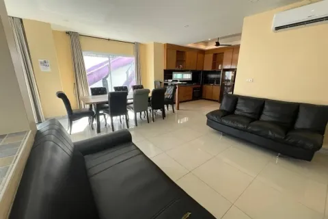 Casa de 7 dormitorios en Jomtien Beach, Pattaya, Tailandia № 211979 - foto 18