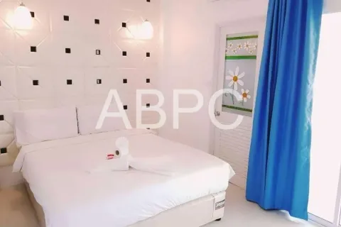 Casa de 7 dormitorios en Jomtien Beach, Pattaya, Tailandia № 211978 - foto 10