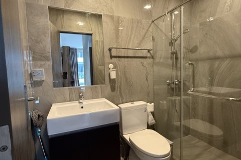 Кондоминиум с 2 спальнями в Ваттхане, Бангкок, Таиланд № 135842 - фото 14