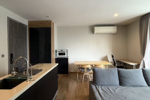 Кондоминиум с 2 спальнями в Ваттхане, Бангкок, Таиланд № 135842 - фото 5