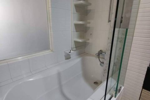 Кондоминиум с 2 спальнями в Чатучаке, Бангкок, Таиланд № 135843 - фото 3