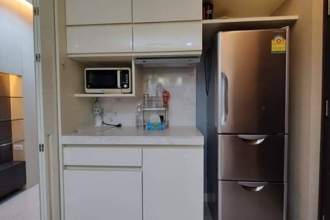 Кондоминиум с 2 спальнями в Чатучаке, Бангкок, Таиланд № 135843 - фото 10