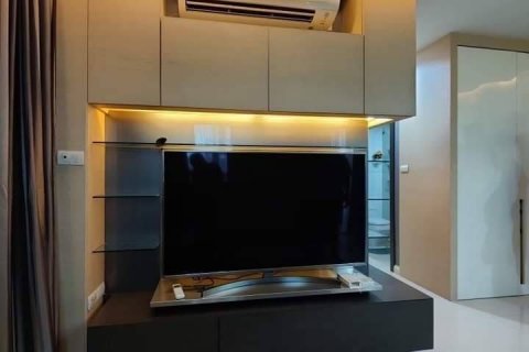 Кондоминиум с 2 спальнями в Чатучаке, Бангкок, Таиланд № 135843 - фото 13