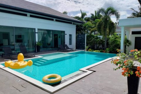 Вилла в Раваи, Таиланд с 4 спальнями  № 117380 - фото 1