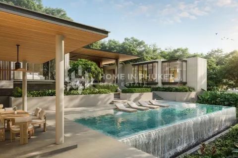 House in Kamala, Thailand 4 bedrooms № 144548 - photo 1