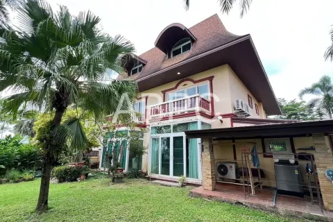 Casa de 3 dormitorios en Pattaya, Tailandia № 212085 - foto 4