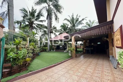Casa de 3 dormitorios en Pattaya, Tailandia № 212085 - foto 13