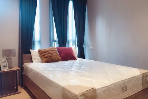 Condo in Bangkok, Thailand, 1 bedroom  № 143033 - photo 4