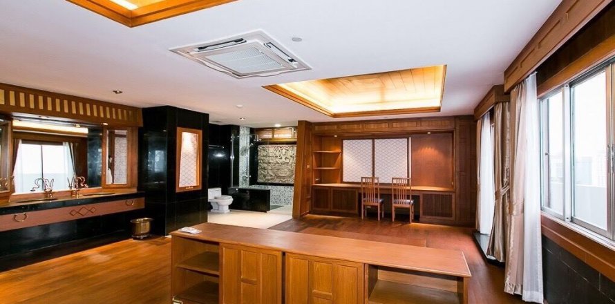 Кондоминиум с 2 спальнями в Бангкоке, Таиланд № 143034