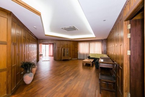 Кондоминиум с 2 спальнями в Бангкоке, Таиланд № 143034 - фото 3