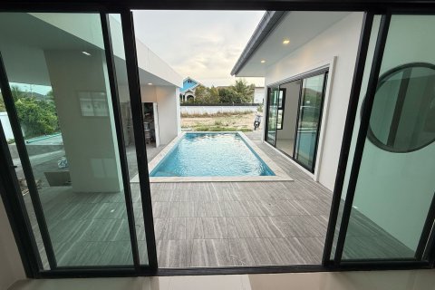 Вилла в Хуа Хине, Таиланд с 3 спальнями  № 148184 - фото 4