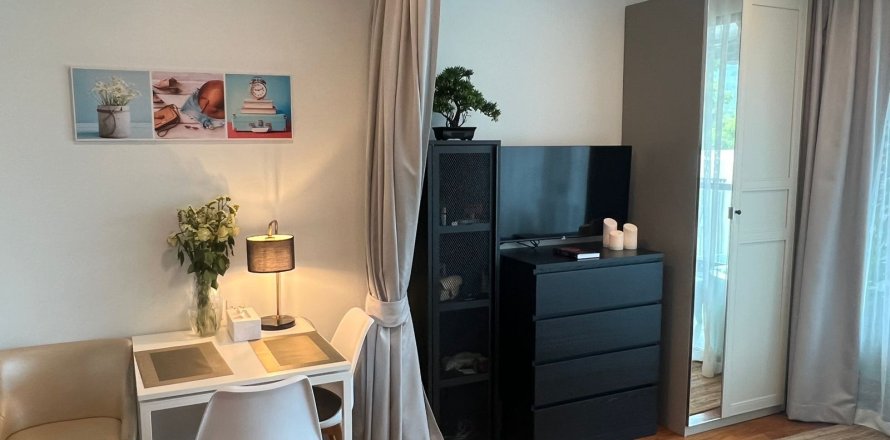 Studio in the Condo in Phuket, Thailand № 148189