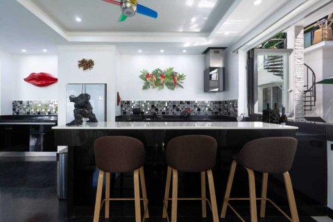 Villa à Phuket, Thaïlande 7 chambres № 160732 - photo 6