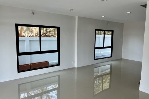 Townhouse in Hua Hin, Thailand 3 bedrooms № 160737 - photo 5